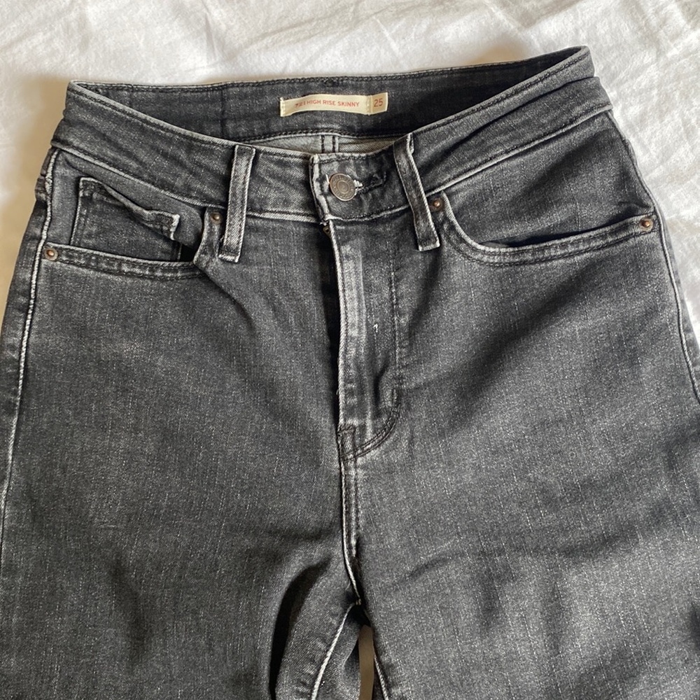 Levi’s 721 high rise skinny